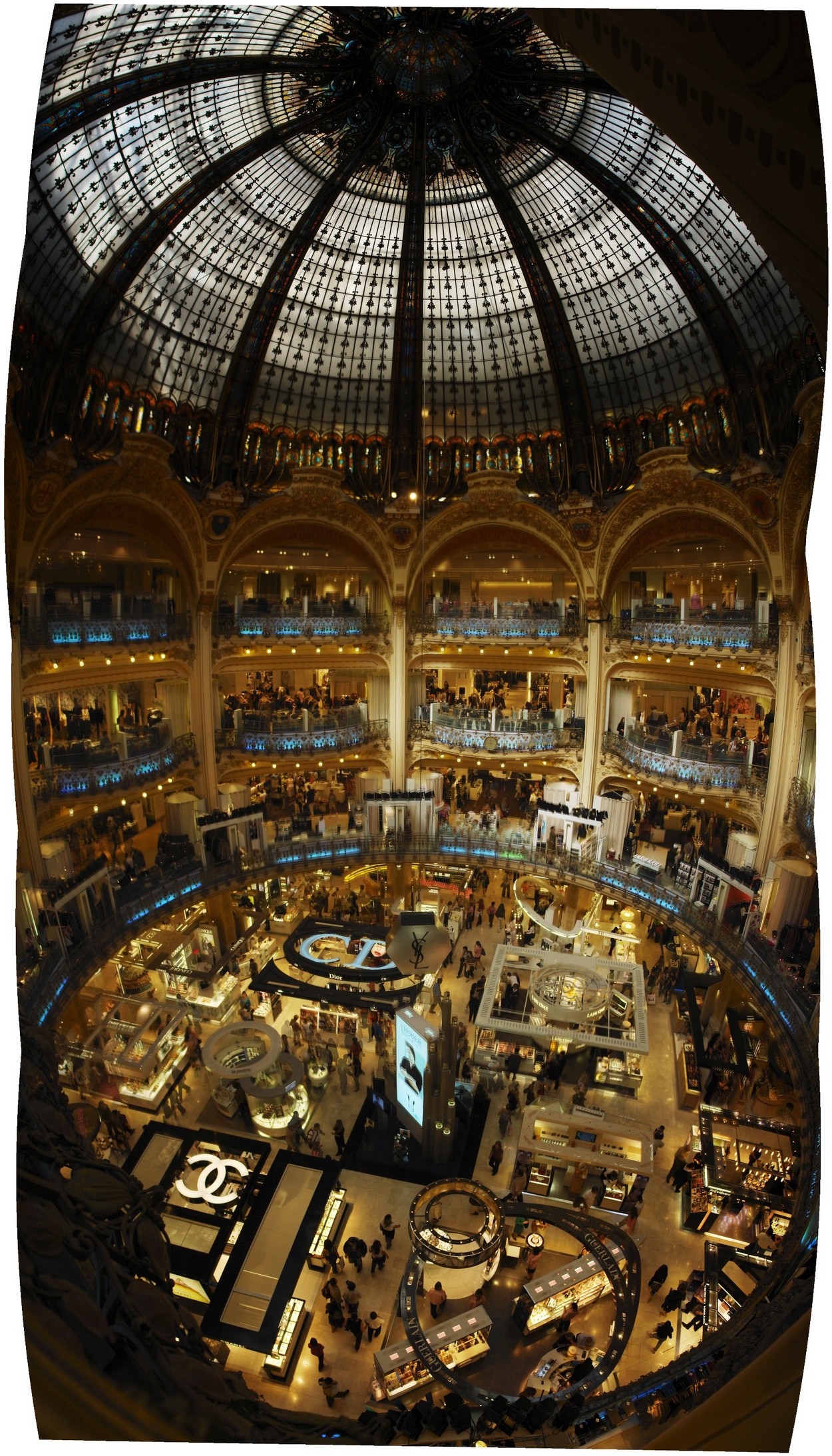  Galeries Lafayette